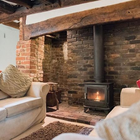 Walnut Tree Cottage By Bloom Stays Faversham Eksteriør billede